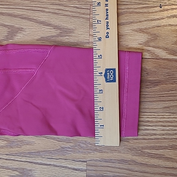 Lululemon All The Right Places Crop II *23" Size 6 - Picture 10 of 13